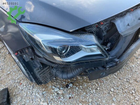 Opel Insignia Far çıkma parça