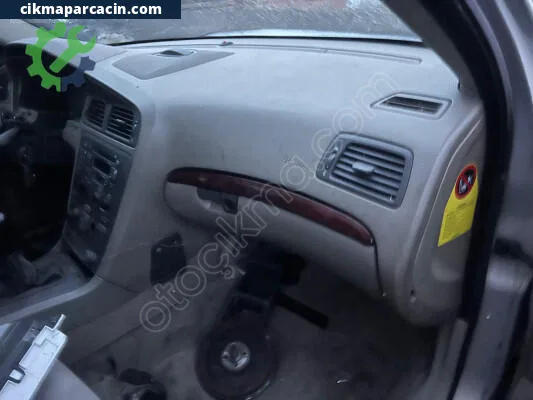 Volvo V70 Torpido çıkma parça