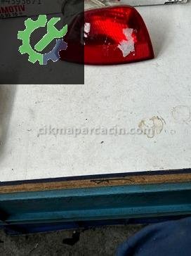 Ford Focus Sis Lambası XS4115500A çıkma parça