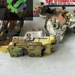 XS41-A26412-EH FORD FOCUS SAG SOL ARKA KAPI KLİDİ ORJ ÇIKMA