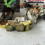 XS41-A26412-EH FORD FOCUS SAG SOL ARKA KAPI KLİDİ ORJ ÇIKMA