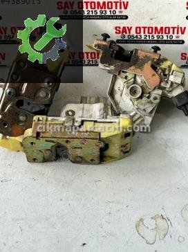Ford Focus Sağ Arka Kapı Kilidi XS41-A26412-EH çıkma parça