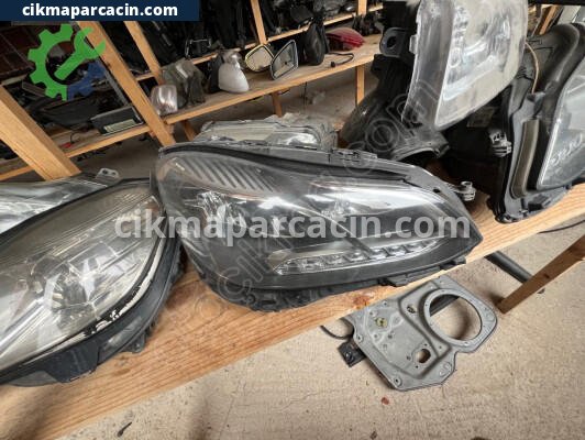 Audi e-tron Far çıkma parça