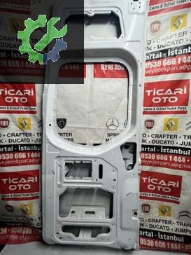 Yeni Mercedes Sprinter Sağ Arka Çıkma Orjinal Bagaj Kapağı