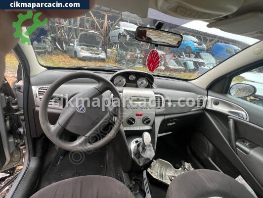 Lancia Ypsilon Torpido çıkma parça