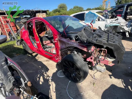 Tesla Model Y Çelik Jant çıkma parça