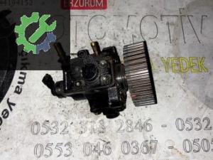 0055205935-0445010150 ALFA ROMEO 147 159 1.9 JTD Mazot Pompası