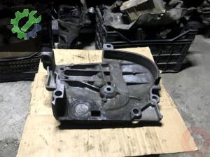 027196 Megane 1.6 16v Motor Bağlantı Kapağı Orijinal Çıkma