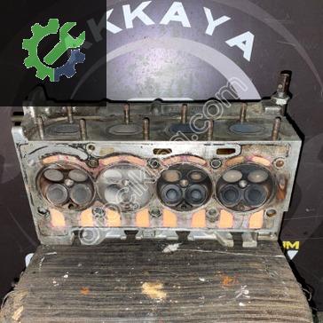 Volkswagen Passat Silindir Kapağı 030103358F çıkma parça
