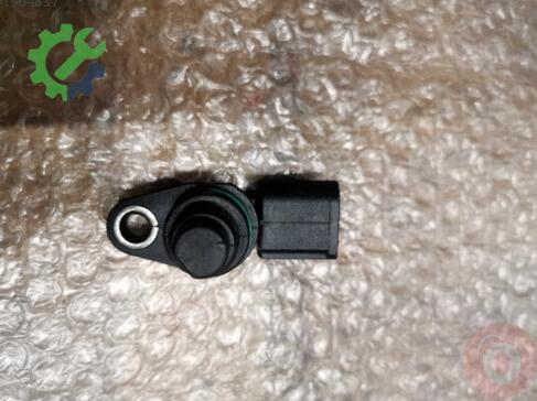 Audi A4 Eksantrik Sensörü 030907601 çıkma parça