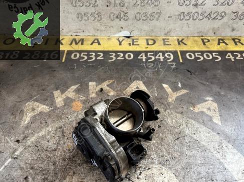 Volkswagen Polo Gaz Kelebeği 037133064D çıkma parça