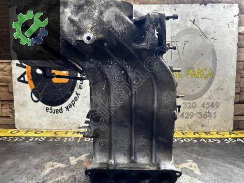 Volkswagen Polo Emme Manifoldu 037133205A çıkma parça