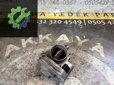 Volkswagen Caddy Gaz Kelebeği 038128063J çıkma parça