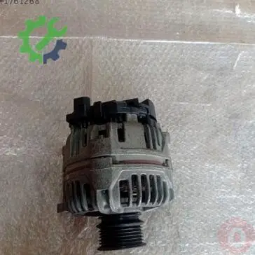 Volkswagen Golf Şarj Dinamosu 037903025E çıkma parça