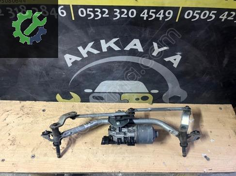Peugeot 208 Ön Silecek Motoru 0390241540 çıkma parça