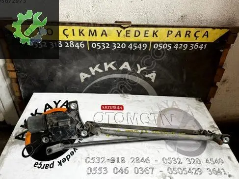 Volvo C30 Silecek Motoru çıkma parça