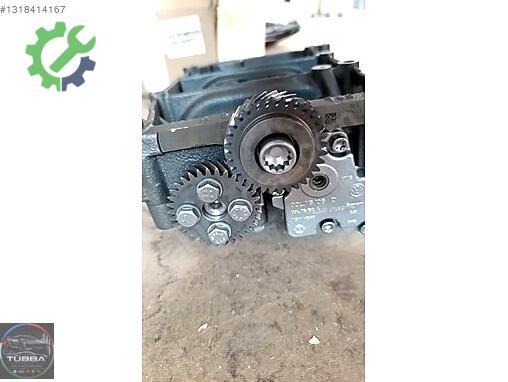 Audi A4 Yağ Pompası 03L103295F çıkma parça