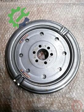 Volkswagen Caddy Volant 03C105266F çıkma parça