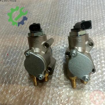Volkswagen Passat Yüksek Basınç Pompası 03C127025R çıkma parça