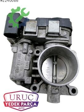 Volkswagen Golf Gaz Kelebeği 03C133062 çıkma parça