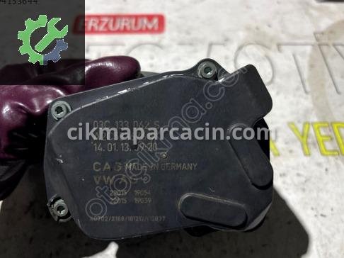 Volkswagen Passat Gaz Kelebeği 03C133062T çıkma parça