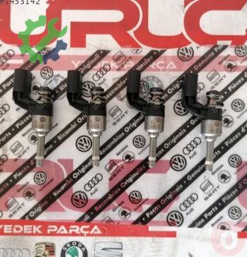 Volkswagen Golf Enjektör 03C906036F çıkma parça