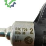 Volkswagen Golf Orijinal Çıkma Enjektör 03C906036M