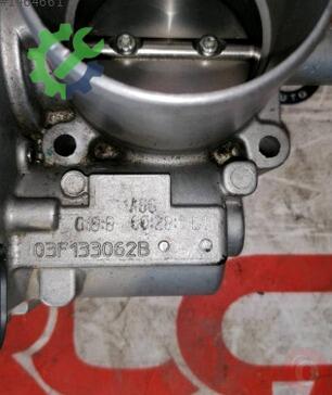 Volkswagen Golf Gaz Kelebeği 03F133062B çıkma parça