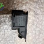 Audi A4 Orijinal Çıkma Cam 03F919501B