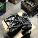 03G903143A Golf Caddy Passat Alternatör Braketi Orijinal