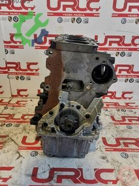 Volkswagen Passat Blok 03L100104D çıkma parça