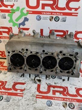 Volkswagen Passat Silindir Kapağı 03L103265A çıkma parça