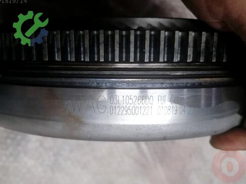 Volkswagen Transporter Volant 03L105266DQ çıkma parça