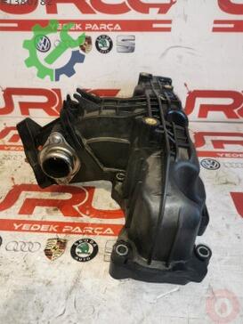 Volkswagen Passat Emme Manifoldu 03L129711AL çıkma parça