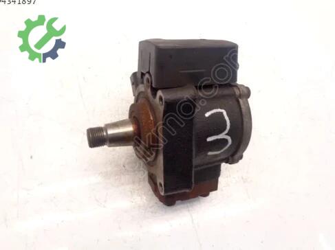 Volkswagen Golf Yüksek Basınç Pompası 03L130755H çıkma parça