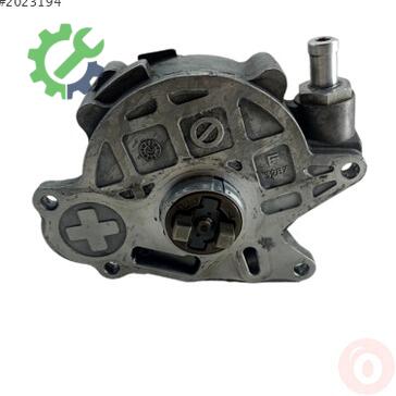 Volkswagen Golf Vakum Pompası 03L145100G çıkma parça