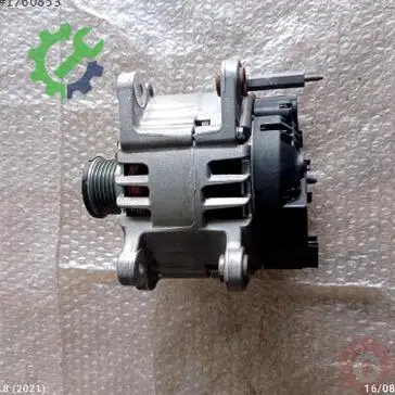 Volkswagen Passat Şarj Dinamosu 03L903023L çıkma parça