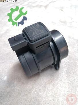 Volkswagen Jetta Hava Akış Sensörü 03L906461 çıkma parça