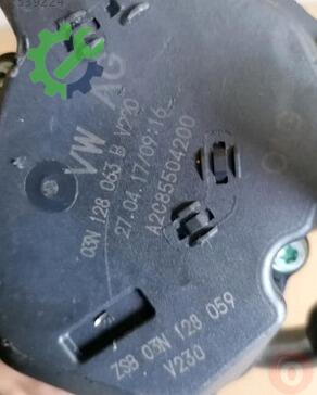 Volkswagen Passat Gaz Kelebeği 03N128063B çıkma parça