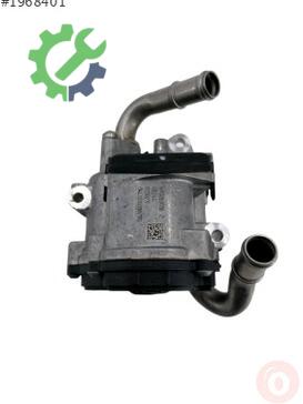 Volkswagen Passat Gaz Kelebeği 04L131501R çıkma parça