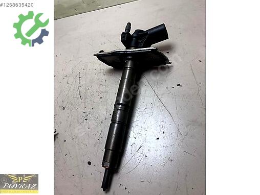 Audi A4 Enjektör 04451160301141 çıkma parça