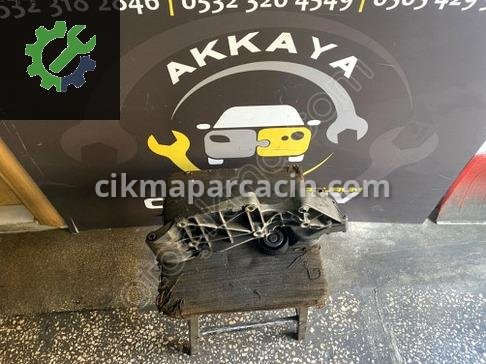 Seat Alhambra Motor Braketi 045903143C çıkma parça