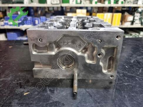 Volkswagen Polo Silindir Kapağı 04B103403M çıkma parça