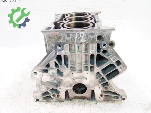 Volkswagen Polo Blok 04C100098KX çıkma parça
