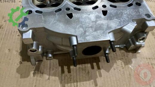Audi A3 Silindir Kapağı 04C103063N çıkma parça