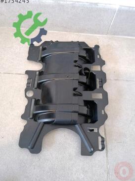 Audi Q2 Karter 04C103623B çıkma parça