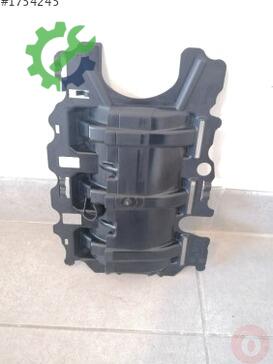 Audi Q2 Karter 04C103623B çıkma parça