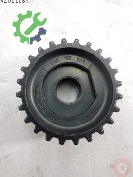 Volkswagen Golf Krank Kasnağı 04C105263B çıkma parça
