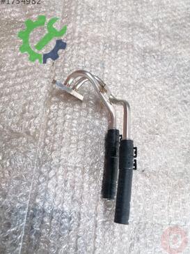 Volkswagen Golf Dolum Boğazı 04C122447B çıkma parça