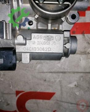 Volkswagen Polo Gaz Kelebeği 04C133062D çıkma parça